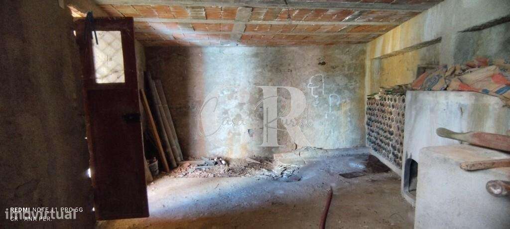 Moradia para restaurar-45