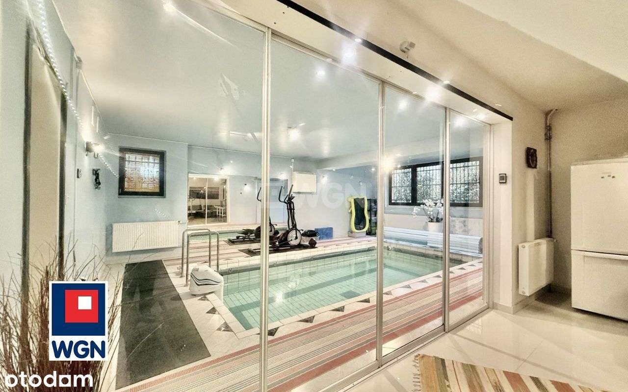 Willa z basenem Osiedle Akademickie-11