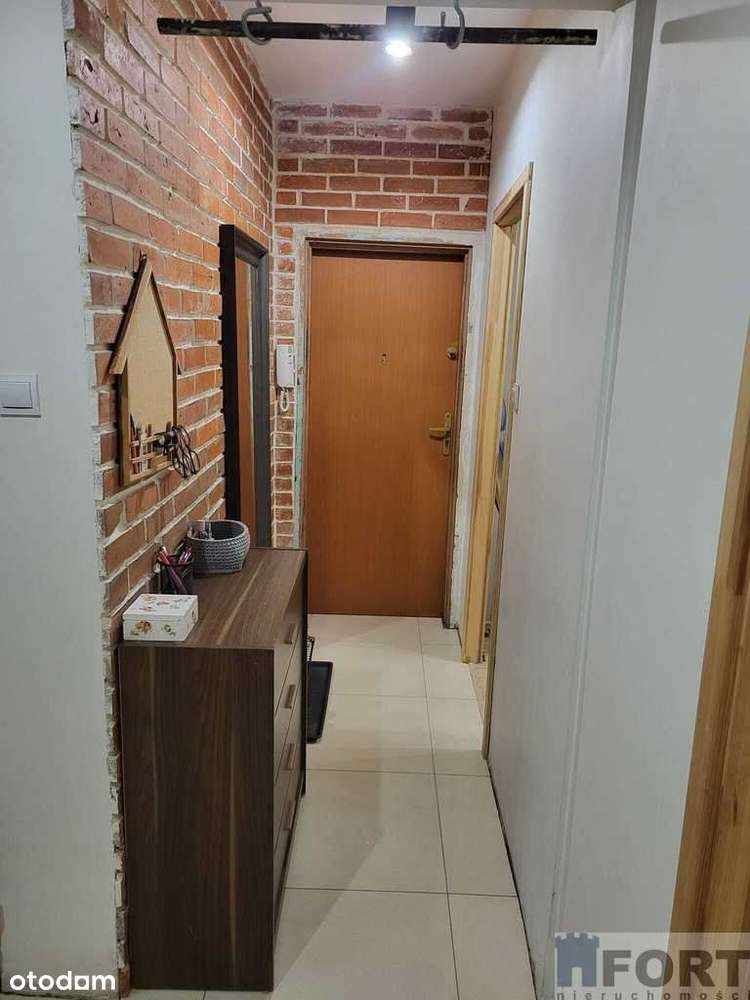 4 pok. 64m2, balkon, niski blok-2