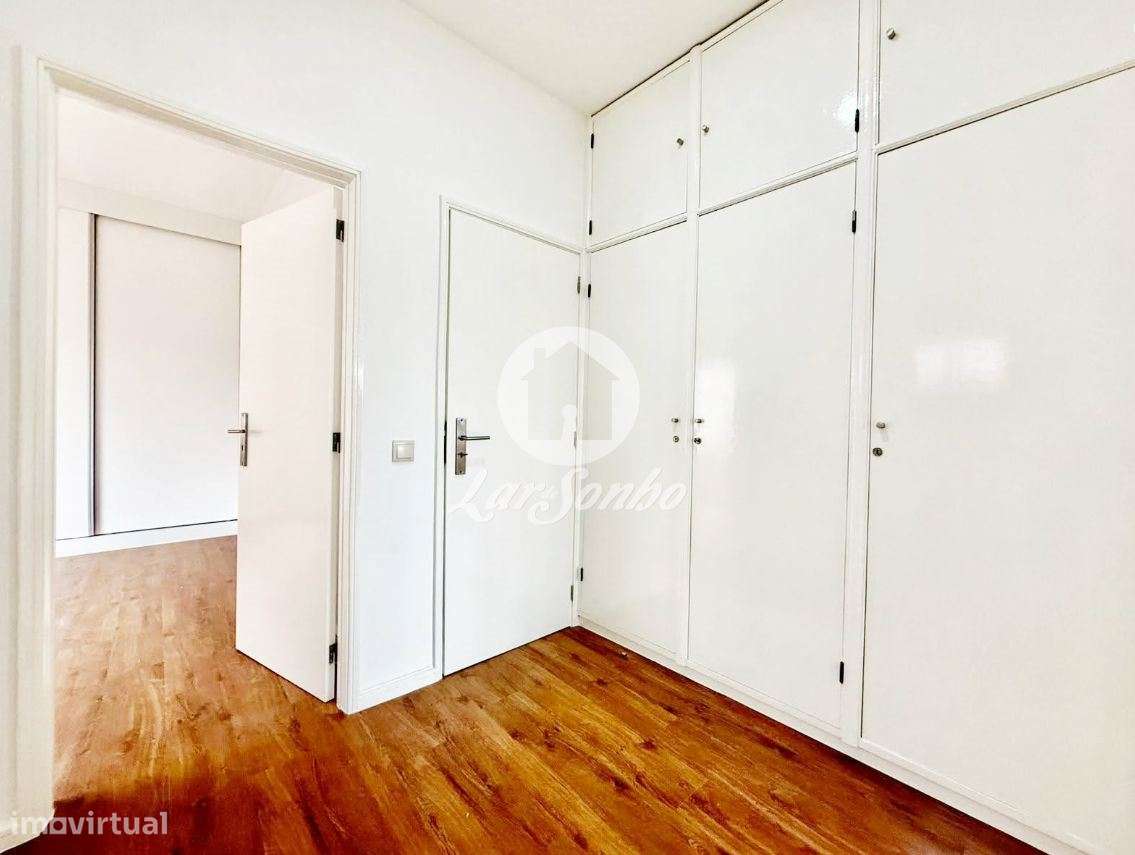 Apartamento T3, totalmente renovado, com Box, Águas Santas, Maia-8