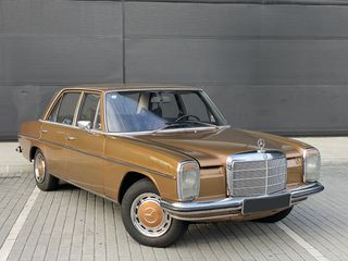 Mercedes-Benz 220