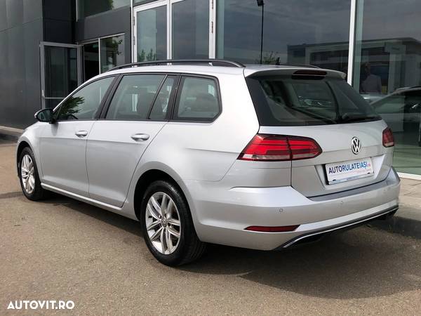 Volkswagen Golf 1.6 TDI DSG Comfortline - 5