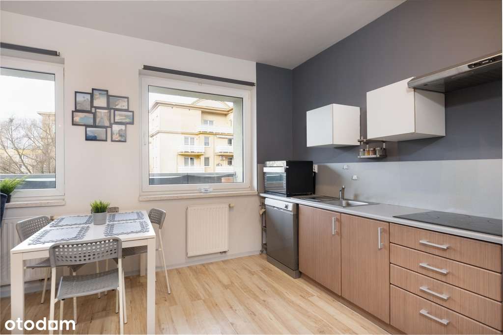 Ładne, z dużą loggią z 2010 r. piwnica, garaż-4