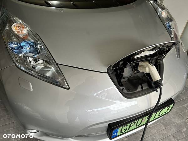 Nissan Leaf - 5