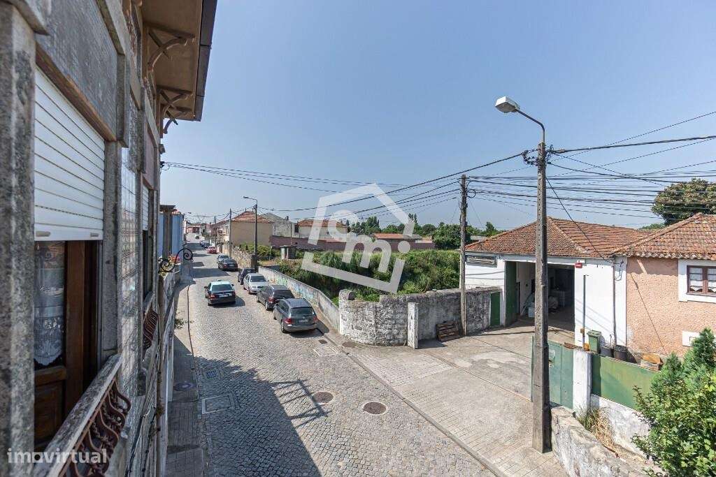 Moradia para Restaurar em Esposade, Custóias-11