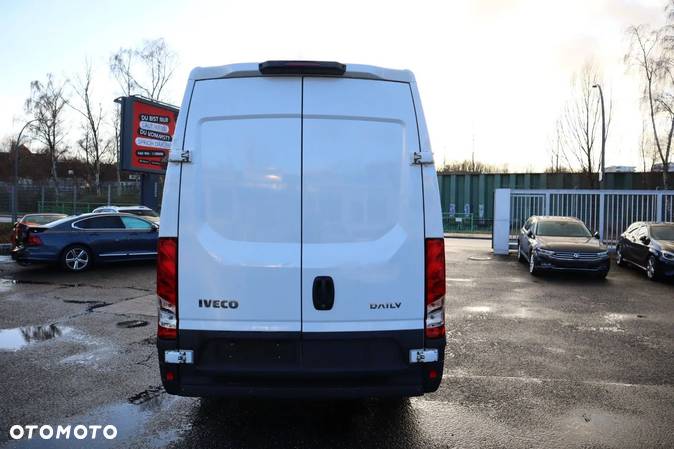 Iveco 35s16 - 11