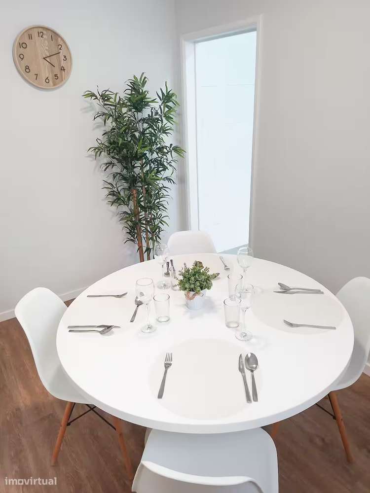 Apartamento T1 com licenciamento Alojamento Local no Centro do Funchal - Grande imagem: 4/7