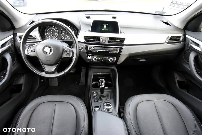 BMW X1 sDrive18i Advantage - 12