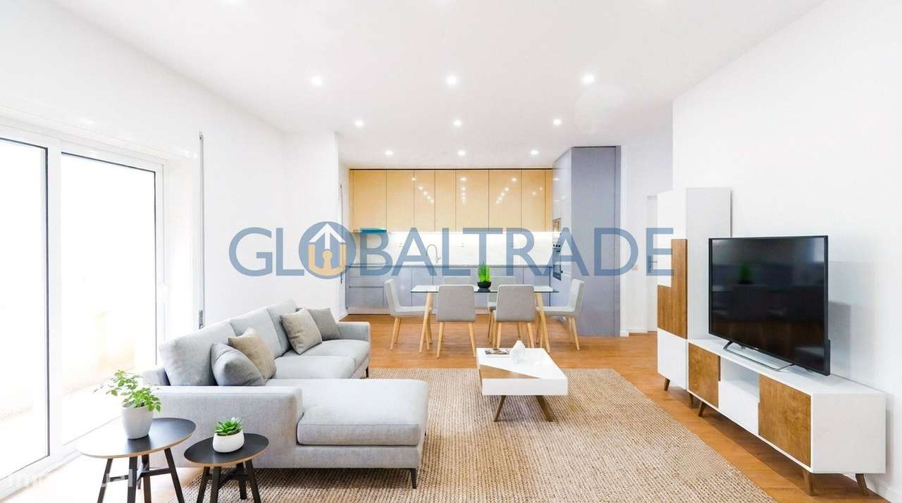 Apartamento T3 Renovado & Equipado em Águas Santas-0