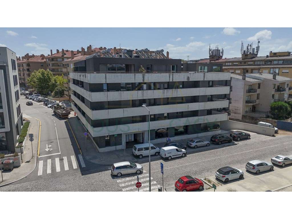 Apartamento T2 em frente ao Hospital São João-31
