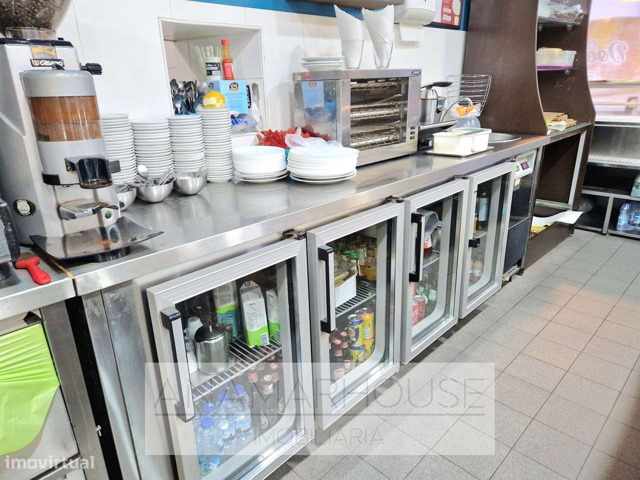 Pastelaria com 290m² em Queluz | Excelente Localização | Trespasse 75. - Grande imagem: 4/15