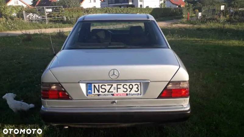 Mercedes-Benz W124 (1984-1993) - 4