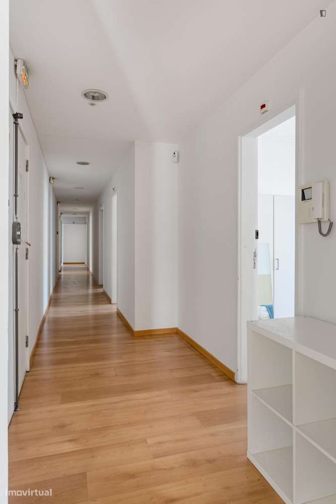 Quarto - localizado em Picoas Lisbon - Grande imagem: 4/22