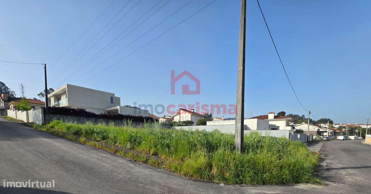 Lote de Terreno para Construção com 467m2 em Vila das Aves, Santo Tirs-9