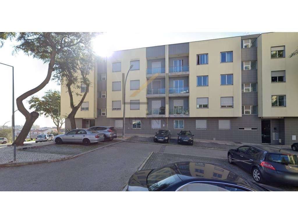 Apartamento T1, com varanda ampla e vista mar em Setúbal-29