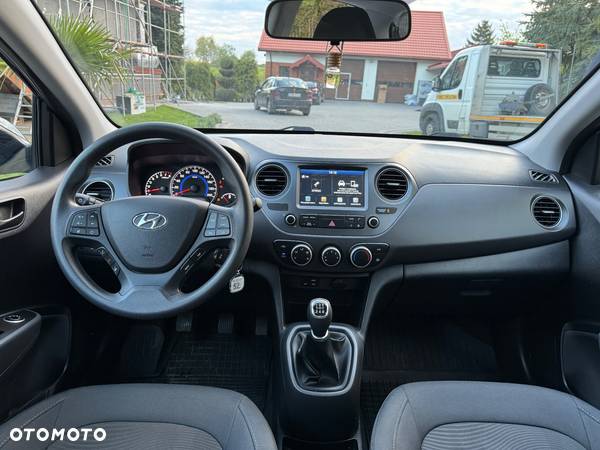 Hyundai i10 1.0 Premium - 12