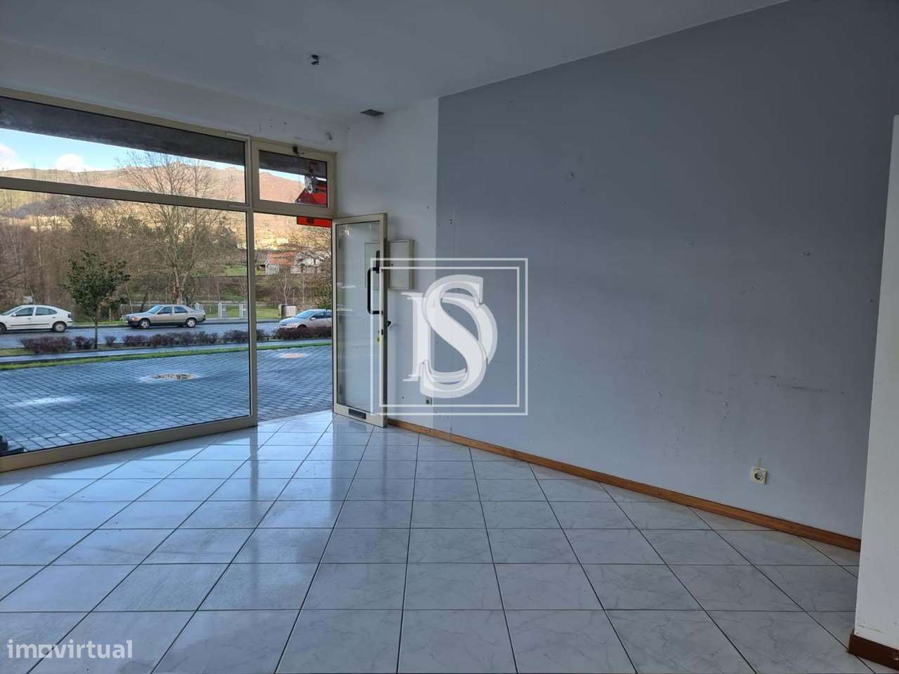 Loja Não definido em Vieira do Minho-5