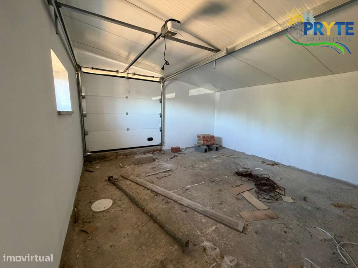 Quinta com moradia T3 , anexos e ruínas em Pedrógão Grande-46