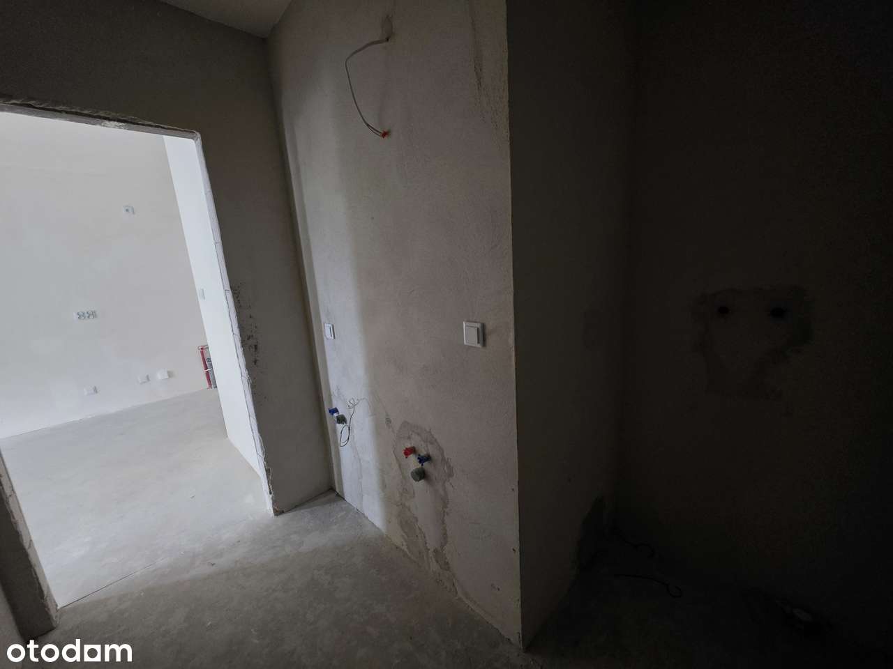 3 pokojowe bądź 2 niezależne mieszkania, zwolnienie z PCC-8