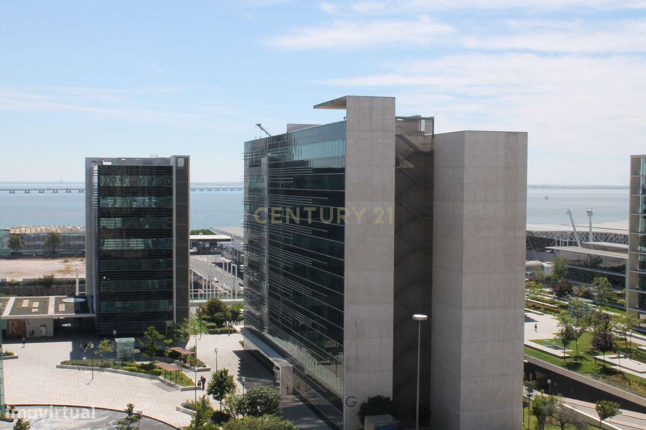 Apartamento T1 vista rio, edifício PANORAMIC, Parque das Nações-26