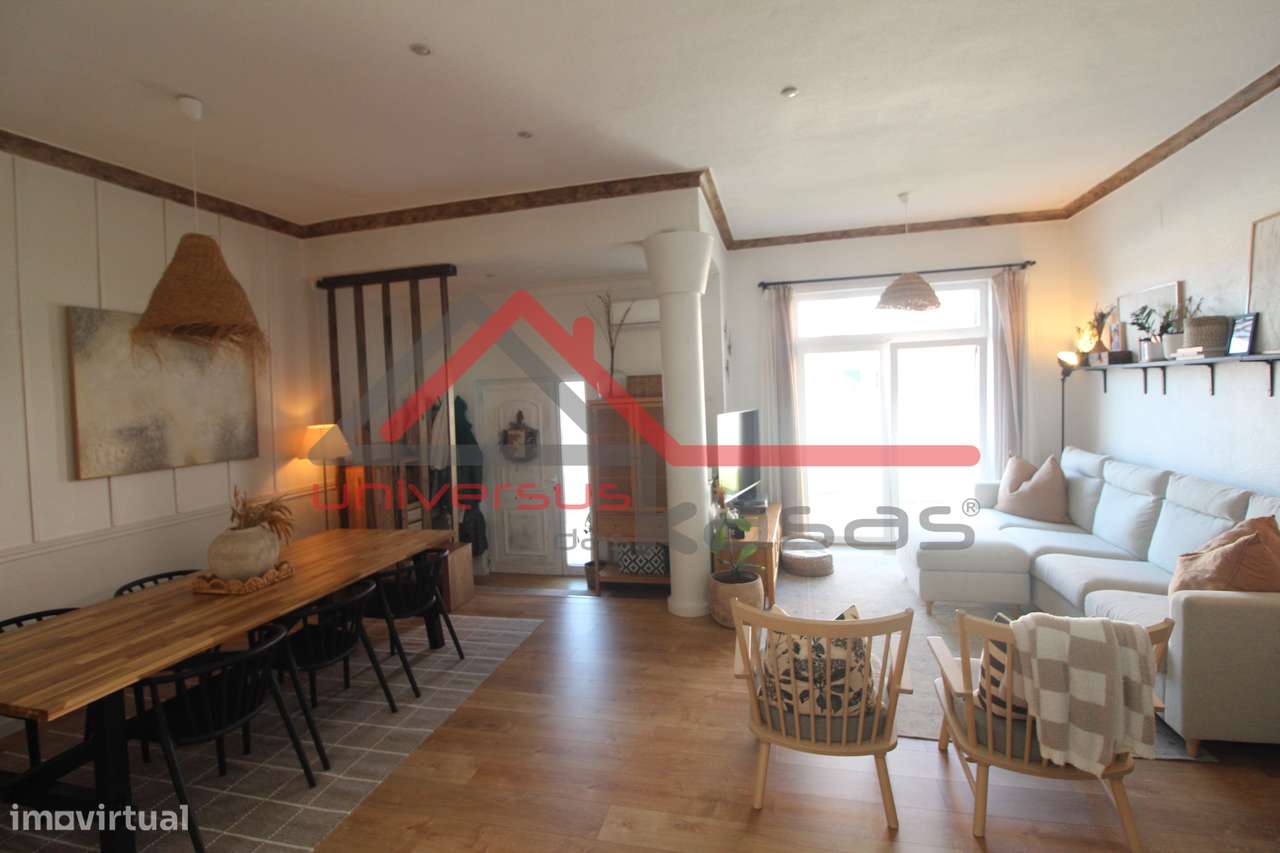 Moradia em Banda V4 com Jardim e Estacionamento na Quinta do Anjo-8