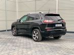 Jeep Cherokee - 13