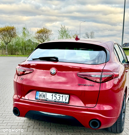 Alfa Romeo Stelvio 2.0 Turbo Veloce Q4 - 4