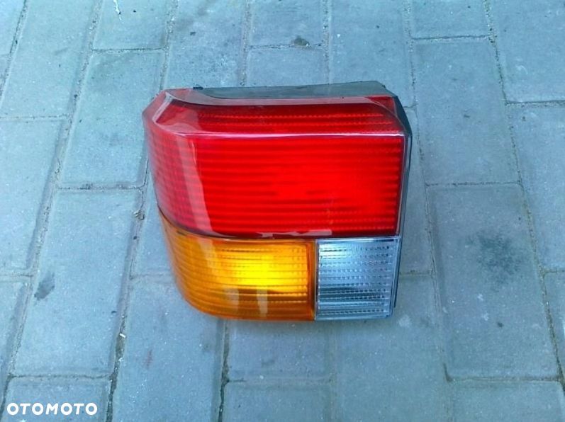 VW T4 LAMPA TYLNA TYL LEWA CZESCI - 1