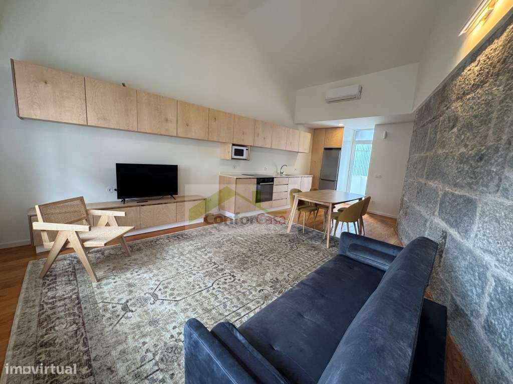 Apartamento T2 mobilado com ar condicionado no Centro Histórico - R... - Grande imagem: 4/14