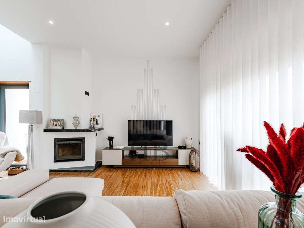 Moradia independente à venda na Várzea de Sintra-11