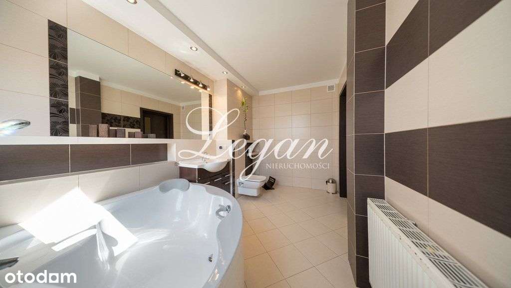 Dwupoziomowe, 4 pokoje w doskonałej lokalizacji.-19