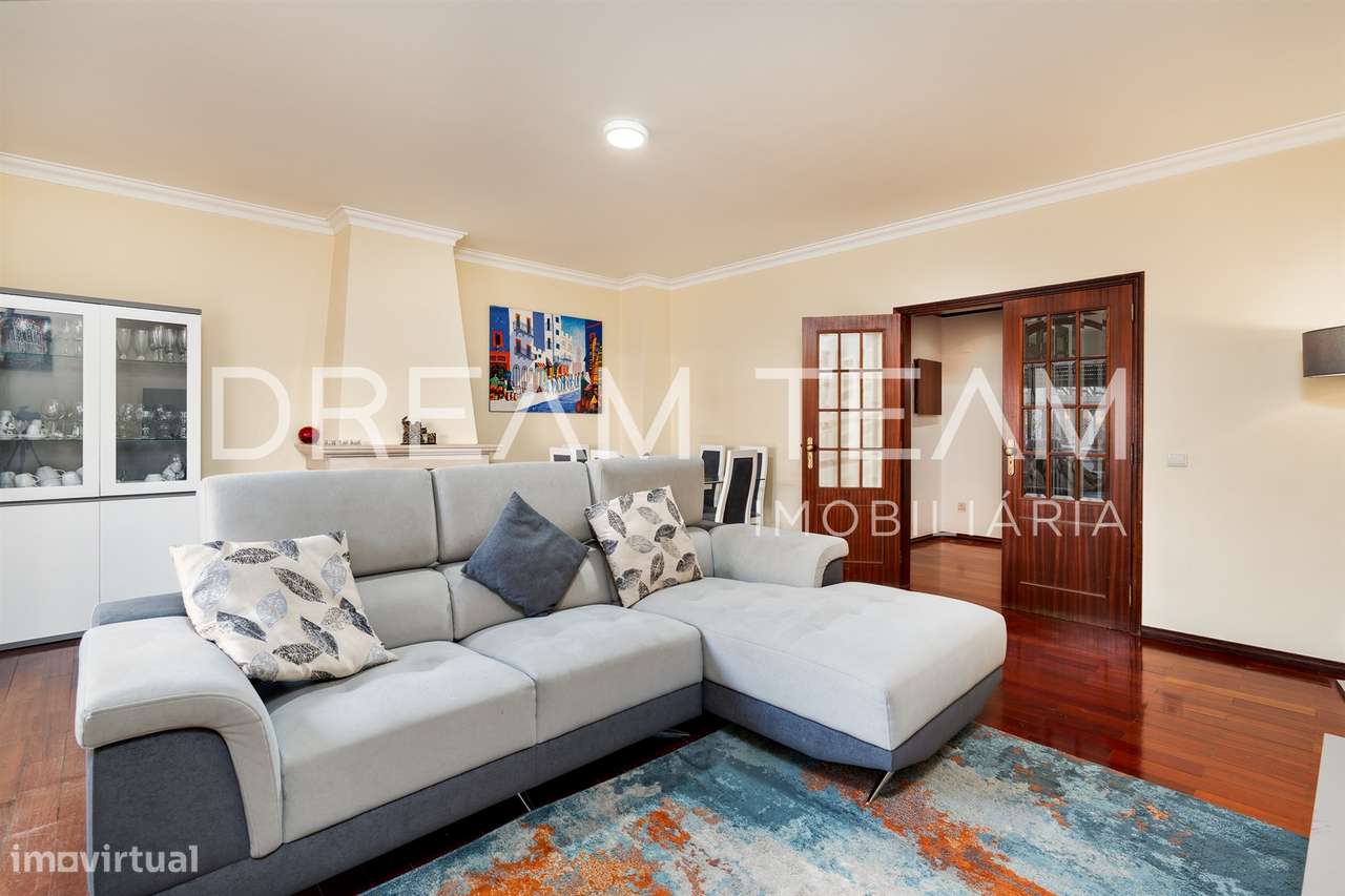 Apartamento T3 com terraço no centro do Montijo-6