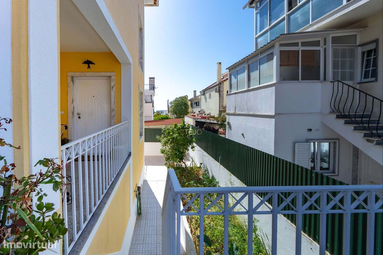 Fantastica Moradia T6 São João da Talha-35