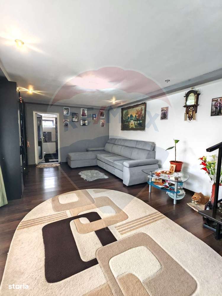 Casă / Vilă oportunitate cu 5 camere priveliste frumoasa-1