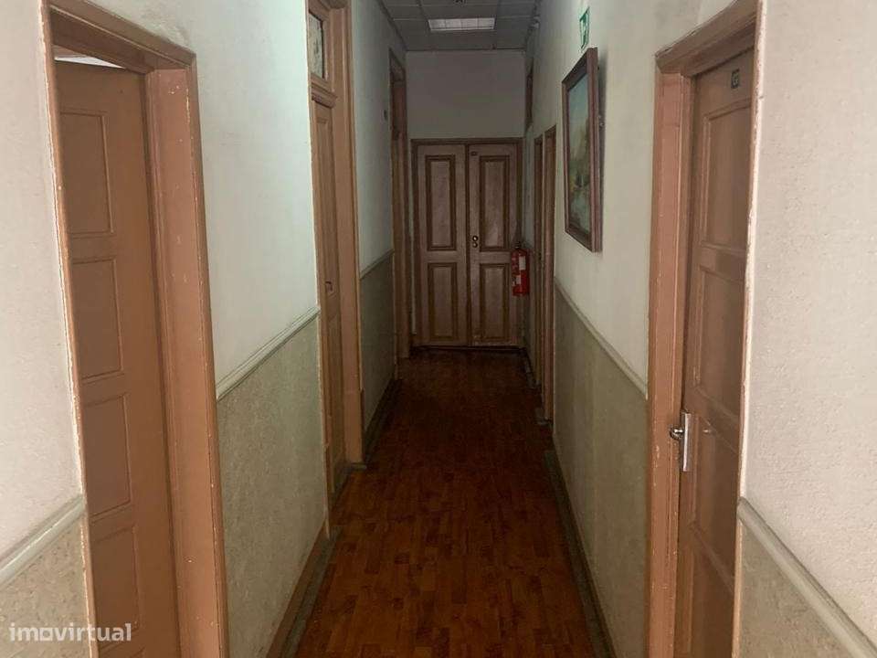 Prédio no centro de Castelo Branco | Hotel, Lar ou Apartamentos - Grande imagem: 4/23