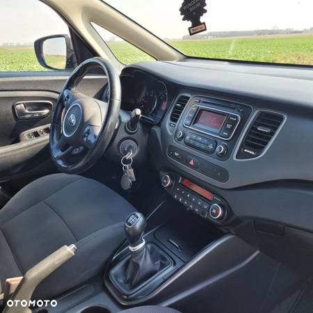 Kia Carens 1.7 CRDi M - 6