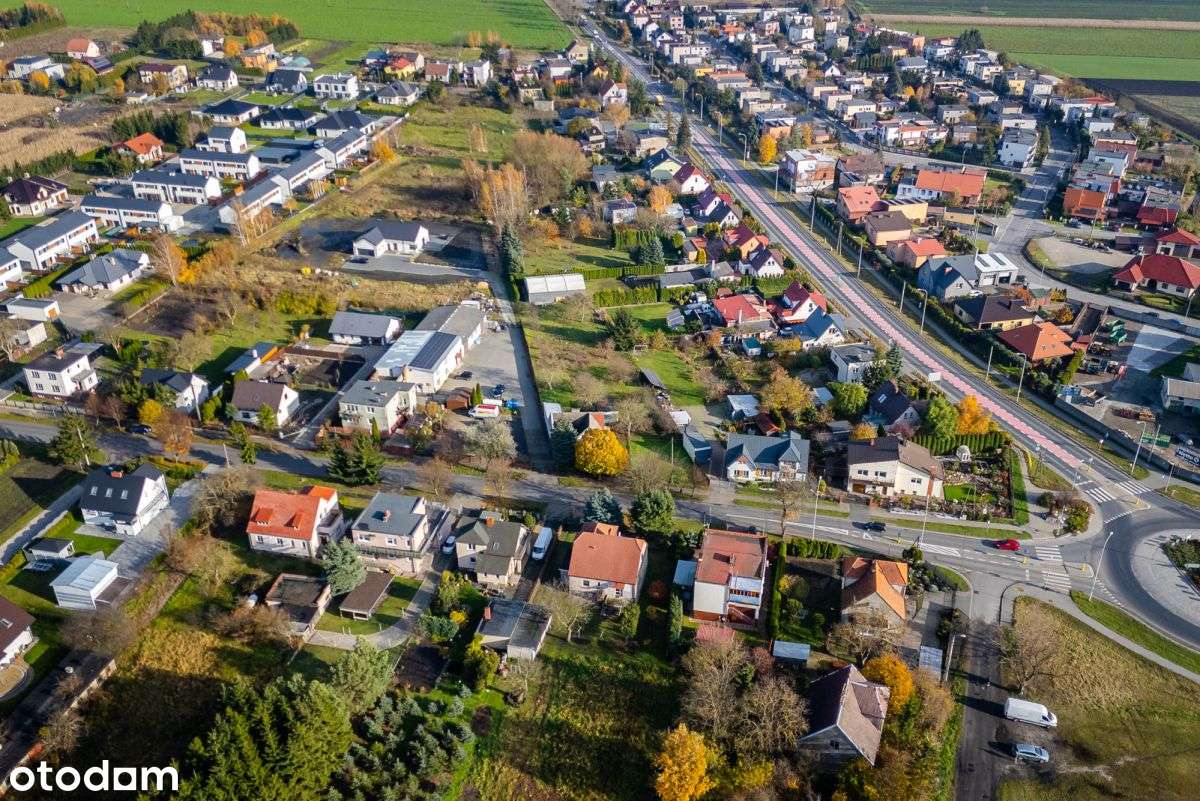 Dom wolnostojący do remontu na dużej działce-9