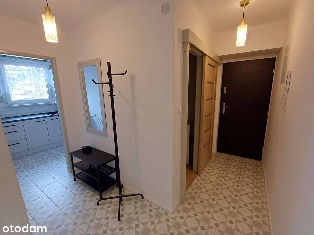 Dwupokojowe mieszkanie z balkonem, po generalnym remoncie-11