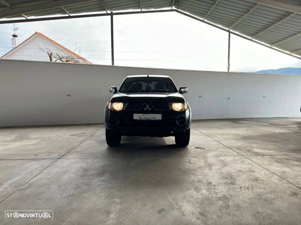 Mitsubishi L200 2.5 DI-D CD Invite+ AC/ABS 4WD - 8