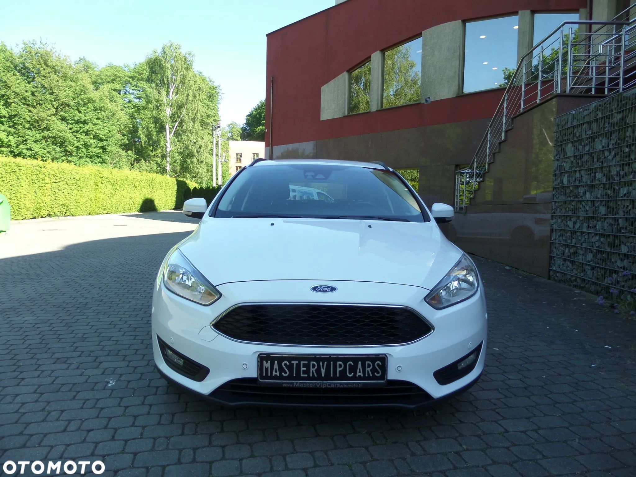 Ford Focus Turnier 1.5 EcoBlue Start-Stopp-System TITANIUM - 1