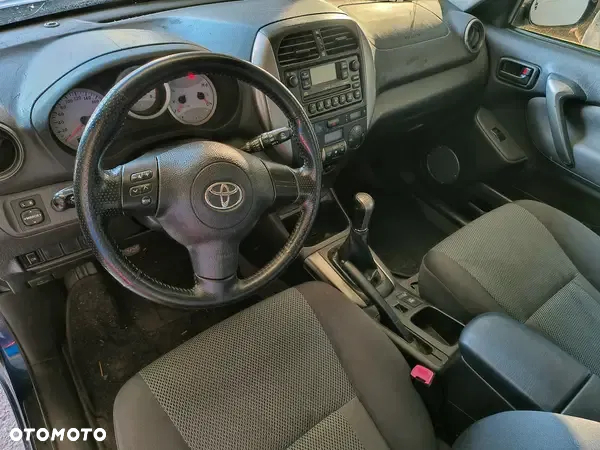 Toyota RAV4 - 15