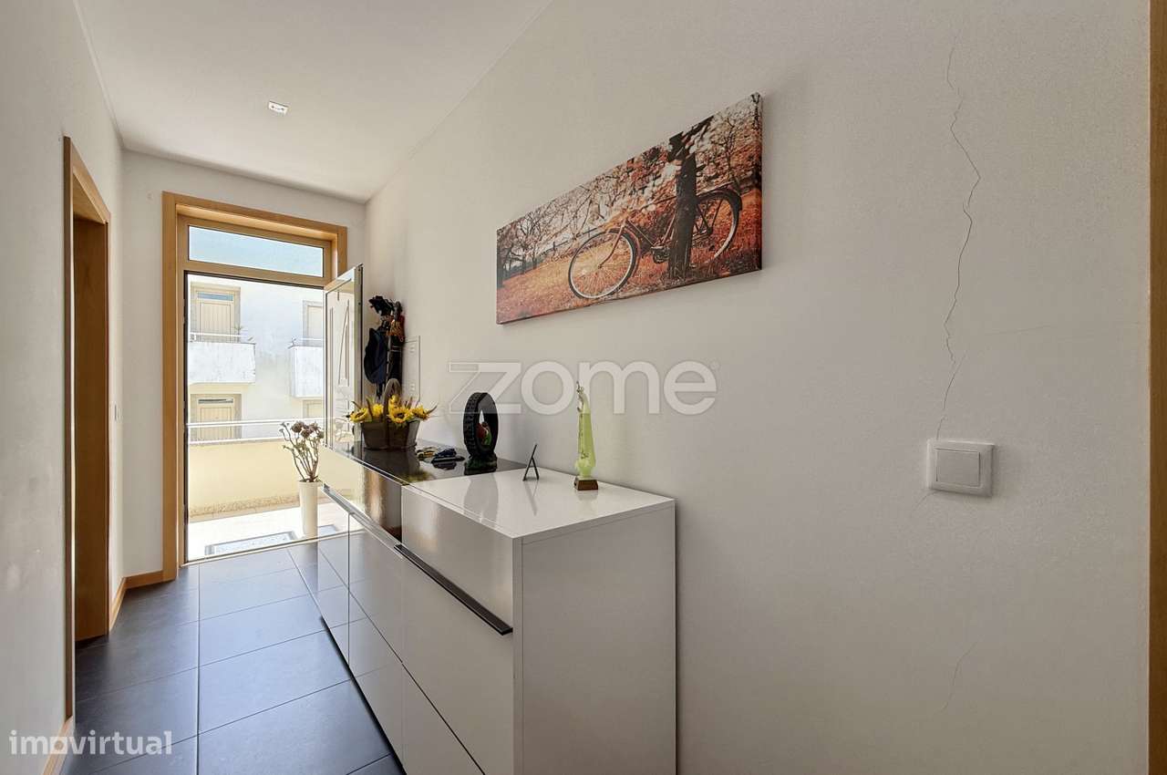 Andar moradia T3 em Arnoso (Santa Eulália) com garagem - Grande imagem: 3/32