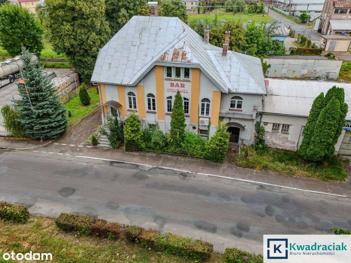 Budynek komercyjny 487 m² z garażami – Jasło, tere-13