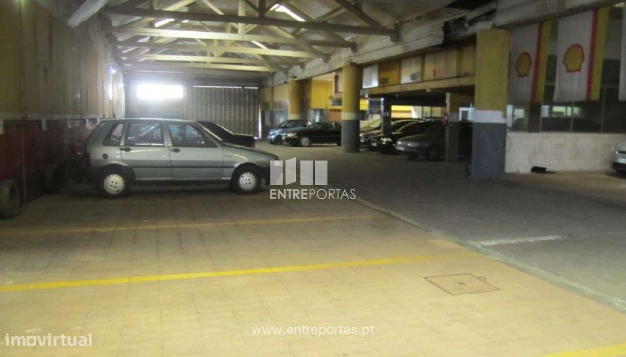 Venda de Armazém com 900m2 no centro da cidade, Póvoa de Varzim - Grande imagem: 3/3