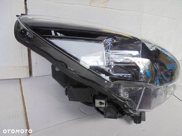 FULL LED PRAWY LAMPA MAZDA 2 II FL LIFT 2020-2021 - 7