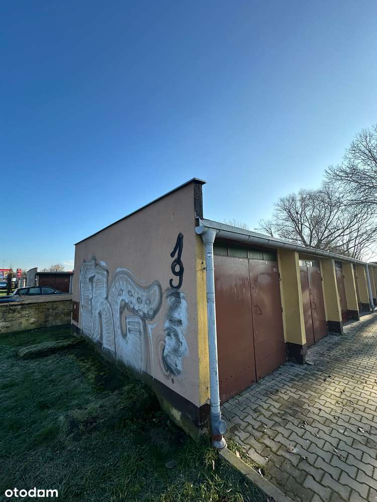 Garaż ul. Dekana, Leszno – prąd, kanał, utwardzony dojazd-7