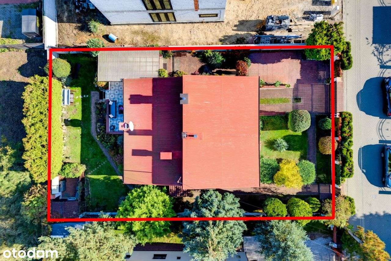 Przestronny dom 192 m² z ogrodem i garażem!-12