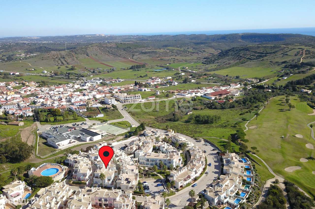 Moradia T2 em Banda, em Budens, Vila do Bispo, Algarve - Grande imagem: 4/53