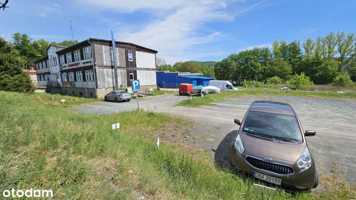 Obiekt Usługowo Biurowy w centrum-8