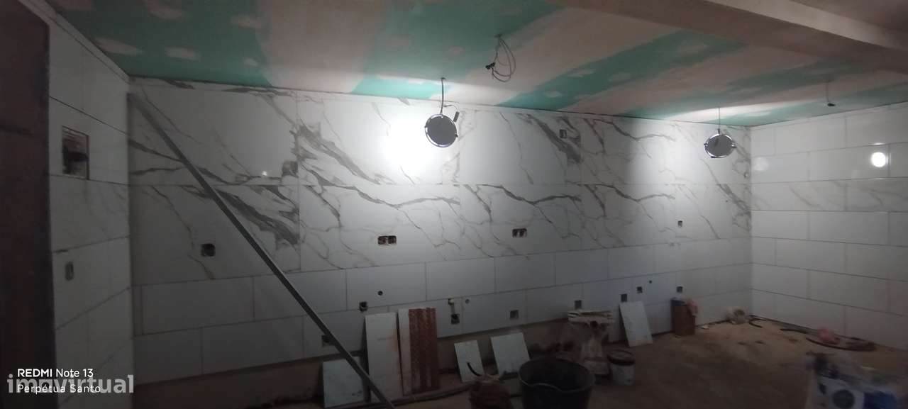 Excelente Andar de Moradia(1º andar) 4 assoalhadas totalmente renovado-7